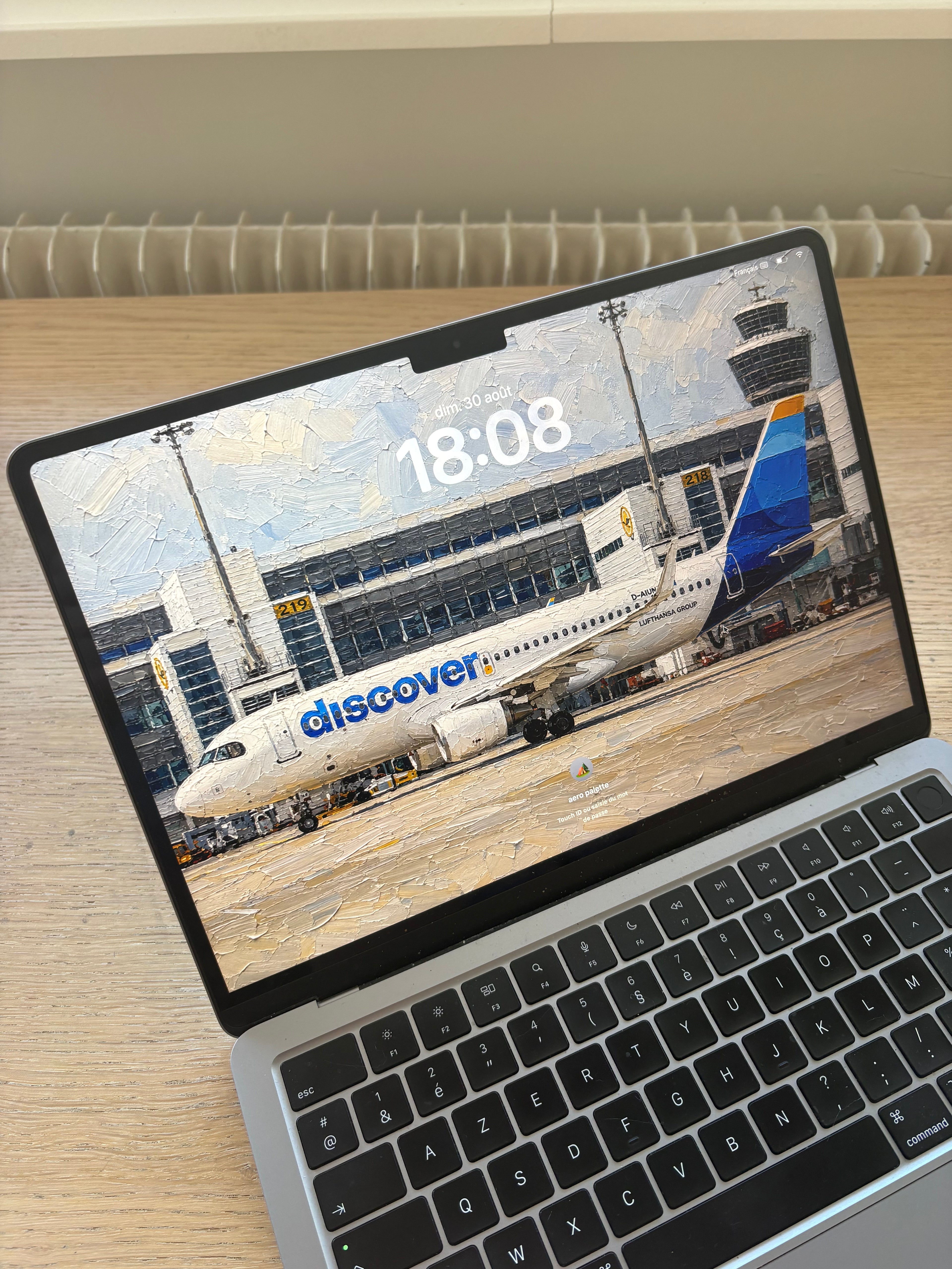 DISCOVER Airlines