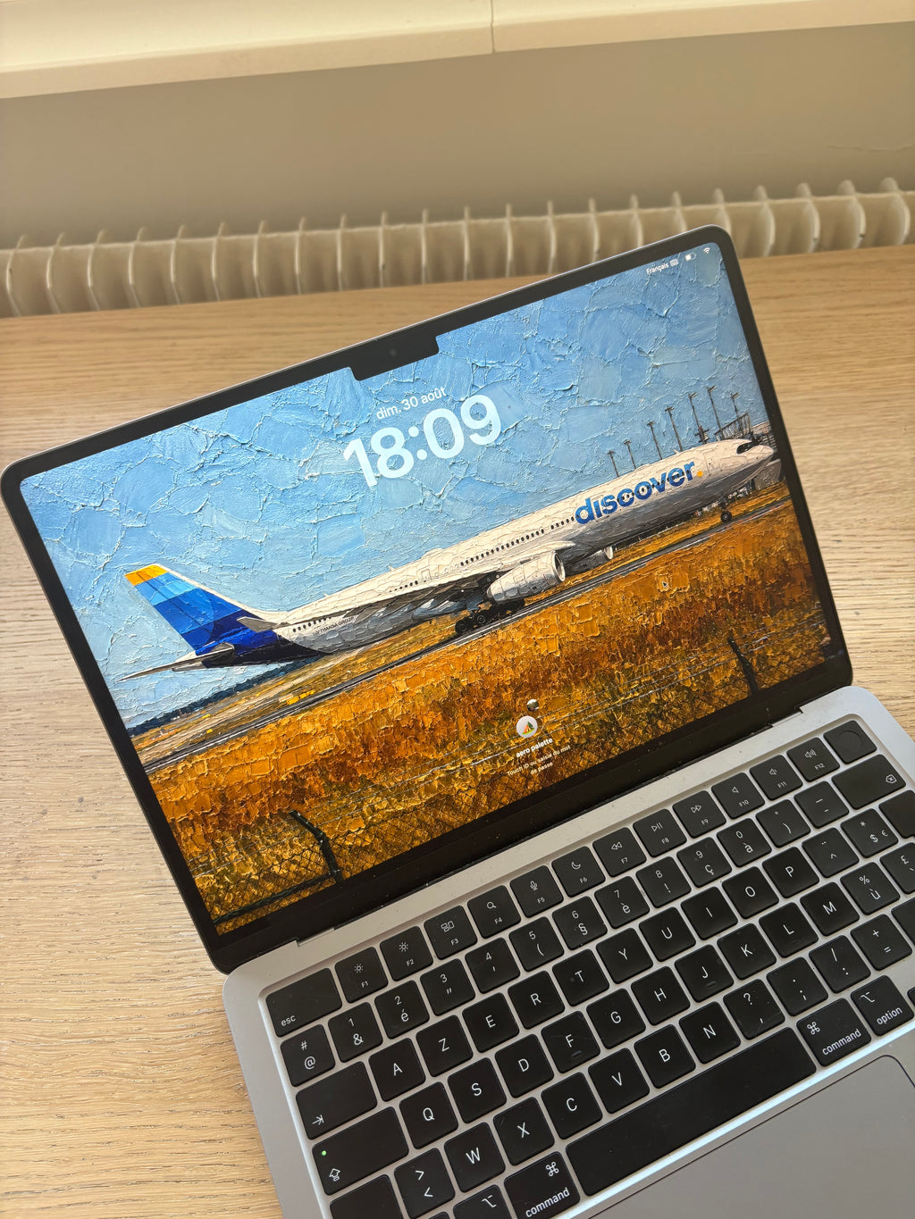 DISCOVER Airlines